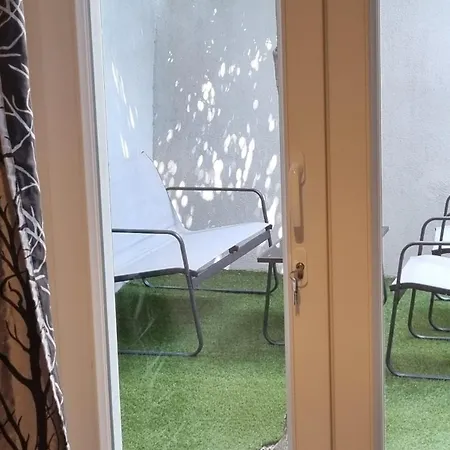 Apartment Apartman Naranca- With 2 Bedrooms